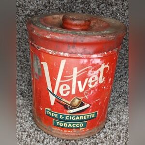 Vintage Velvet Tobacco Tin